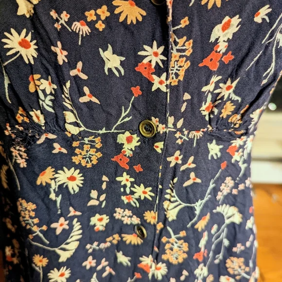 Angie. Blue floral shirt sleeve dress. Women's size L - Picture 4 of 6